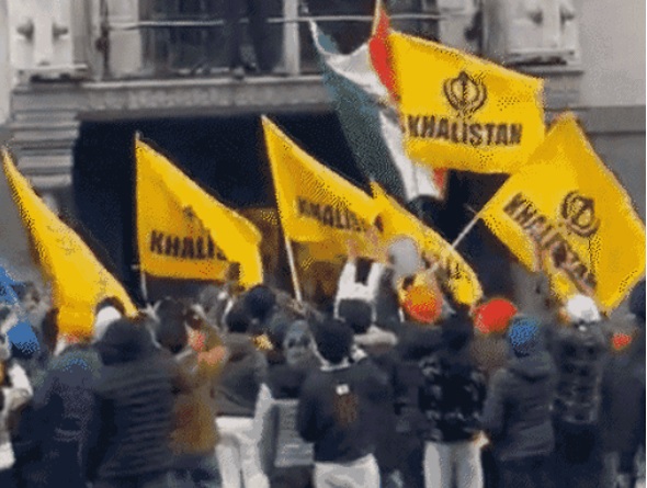 Khalistan supporters in Britain unfurled the Flag of India from the Indian High Commission